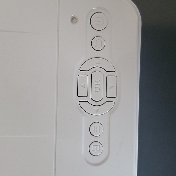 RCA MINI HOME THEATER TV PROJECTOR - Picture 3 of 7